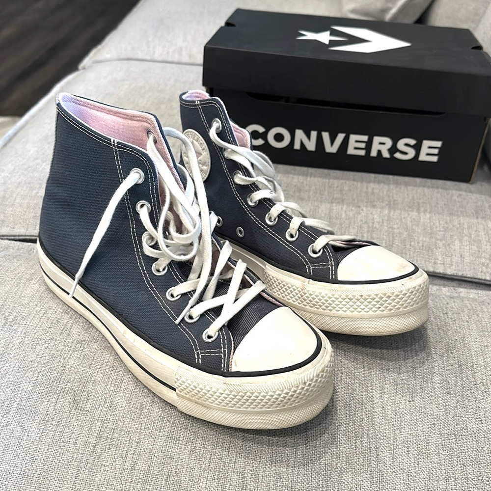 Platform Converse Sneakers size 8 Womens